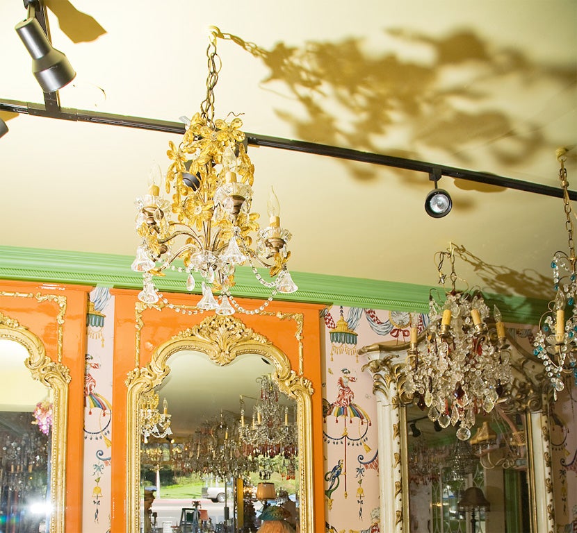 VINTAGE AMBER FLORAL CHANDELIER