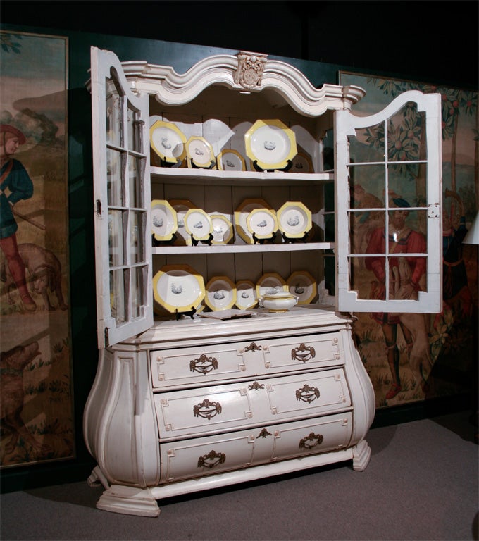 Painted Dutch Bombay Vitrine For Sale 4