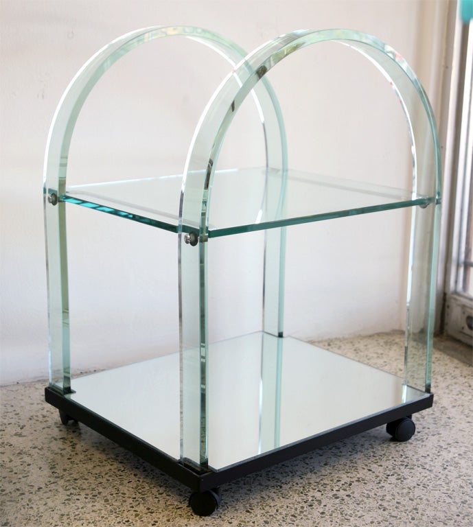 Great Fiam Glass Cart<br />
Tempered thick Glass,bottom shelf is mirrored.<br />
Cart is on Wheels
