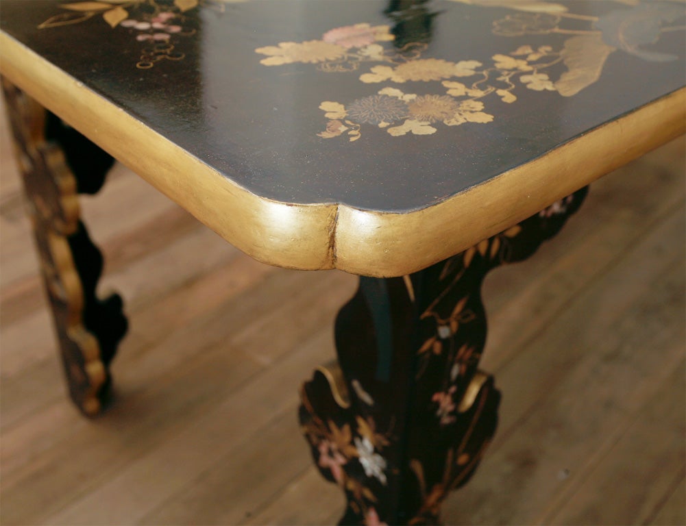An Important Japanese Export Nagasaki Lacquer Centre Table For Sale 1