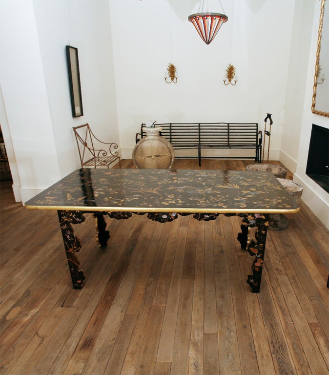 An Important Japanese Export Nagasaki Lacquer Centre Table For Sale 3