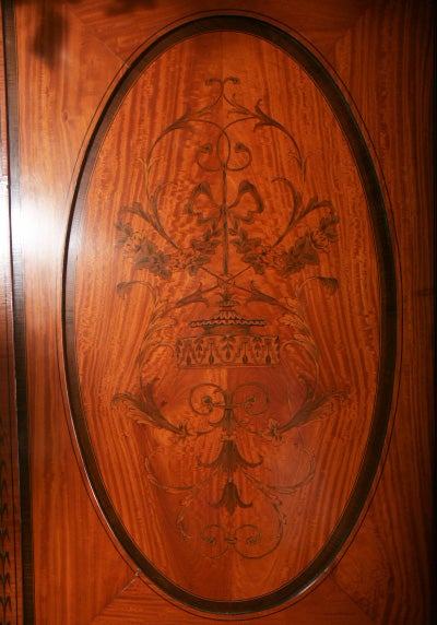 English INLAID LINEN PRESS For Sale