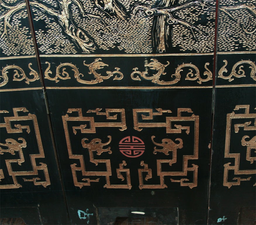 Large 8 panel Chinese lacquer screen For Sale 1