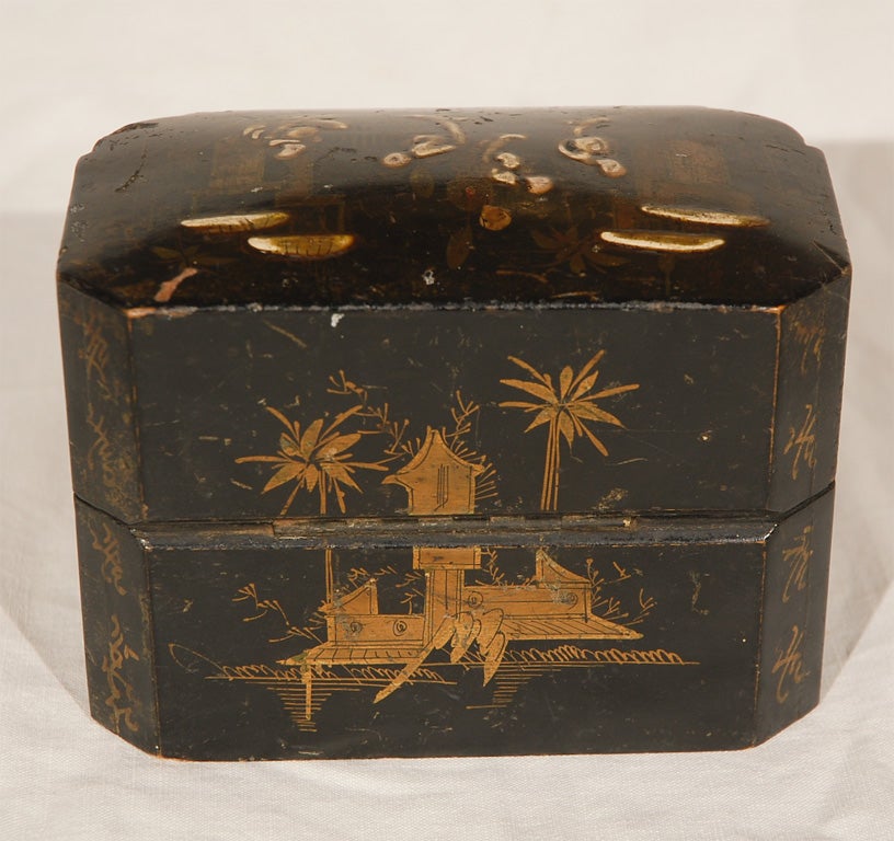 19th Century 19th C. Chinoiserie Box