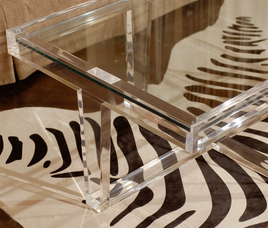 Acrylic Coffee Table For Sale at 1stDibs