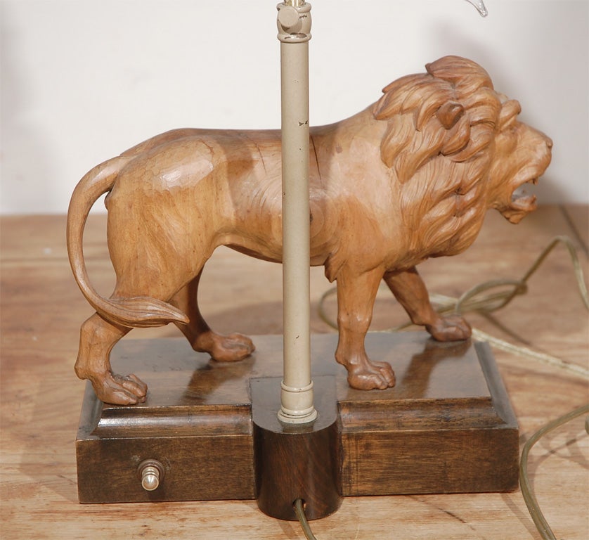 Mid-20th Century Old Wood Carved Lion Lamp with Suede Shade