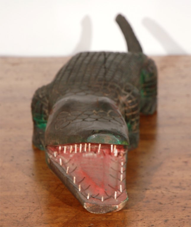 Outsider Artist Carved  And Articulated Alligator In Good Condition In Santa Monica, CA