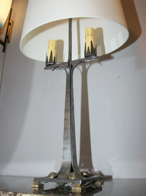 20th Century  Jules Bouy Table Lamps Pair Art Deco hammered iron and brass 1920's For Sale