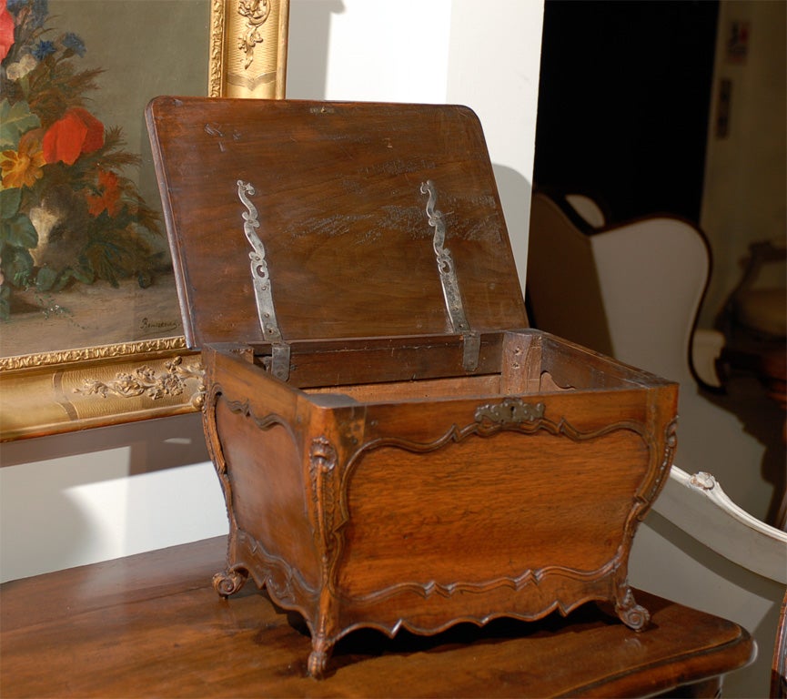 18th Century French Jewelery Box In Excellent Condition In Atlanta, GA