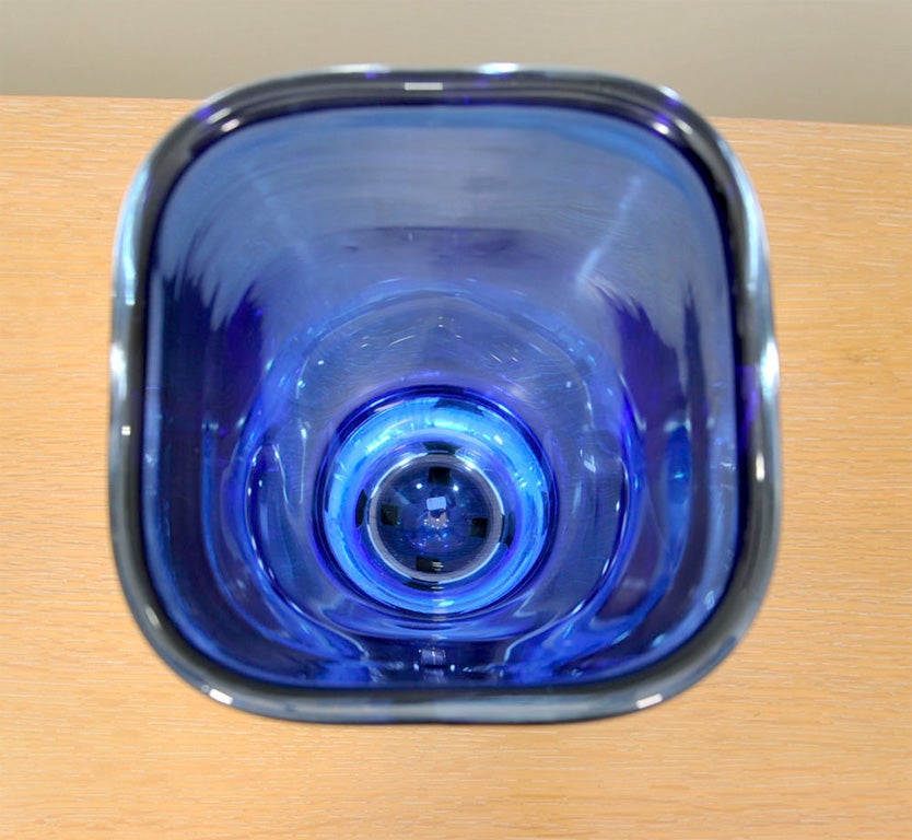 Brilliant Blue Vase by Salviati 3