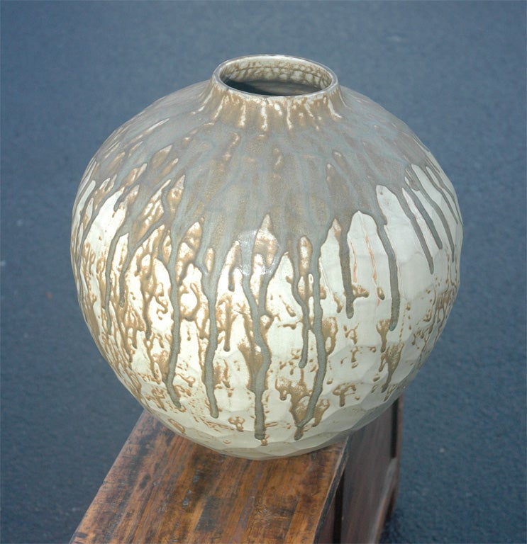 Contemporary Thai Honeycomb Vase In Excellent Condition For Sale In East Hampton, NY