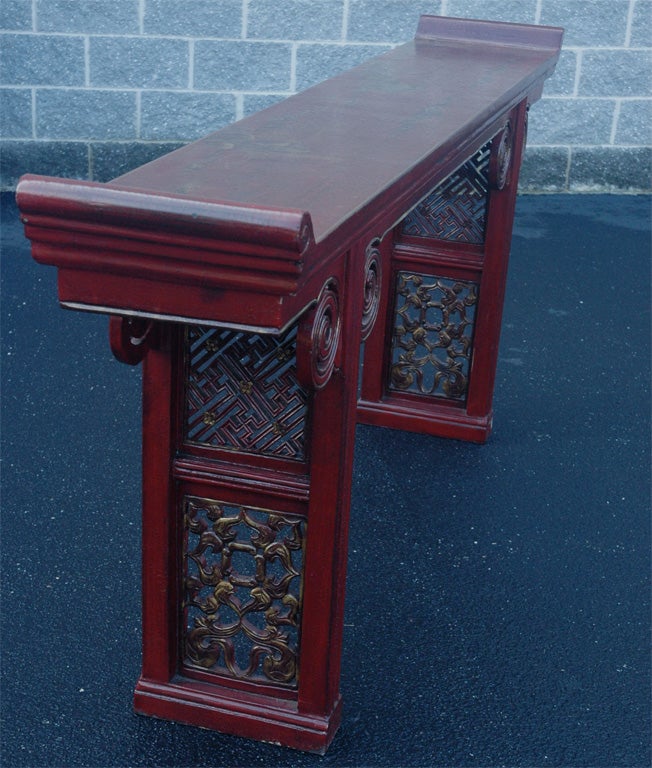 Elm Late 19thC. Q'ing Dynasty Red Lacquered and Golden Painted Scrolled Top Altar  For Sale