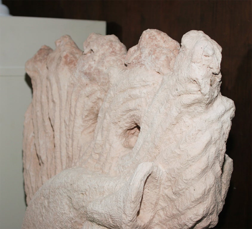 Milieu du XXe siècle Sculptures - Têtes de chevaux ciment en vente