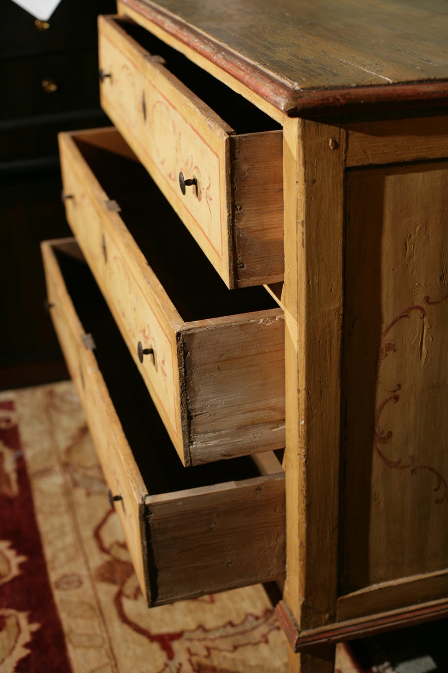 French Provincial Painted Dresser 1