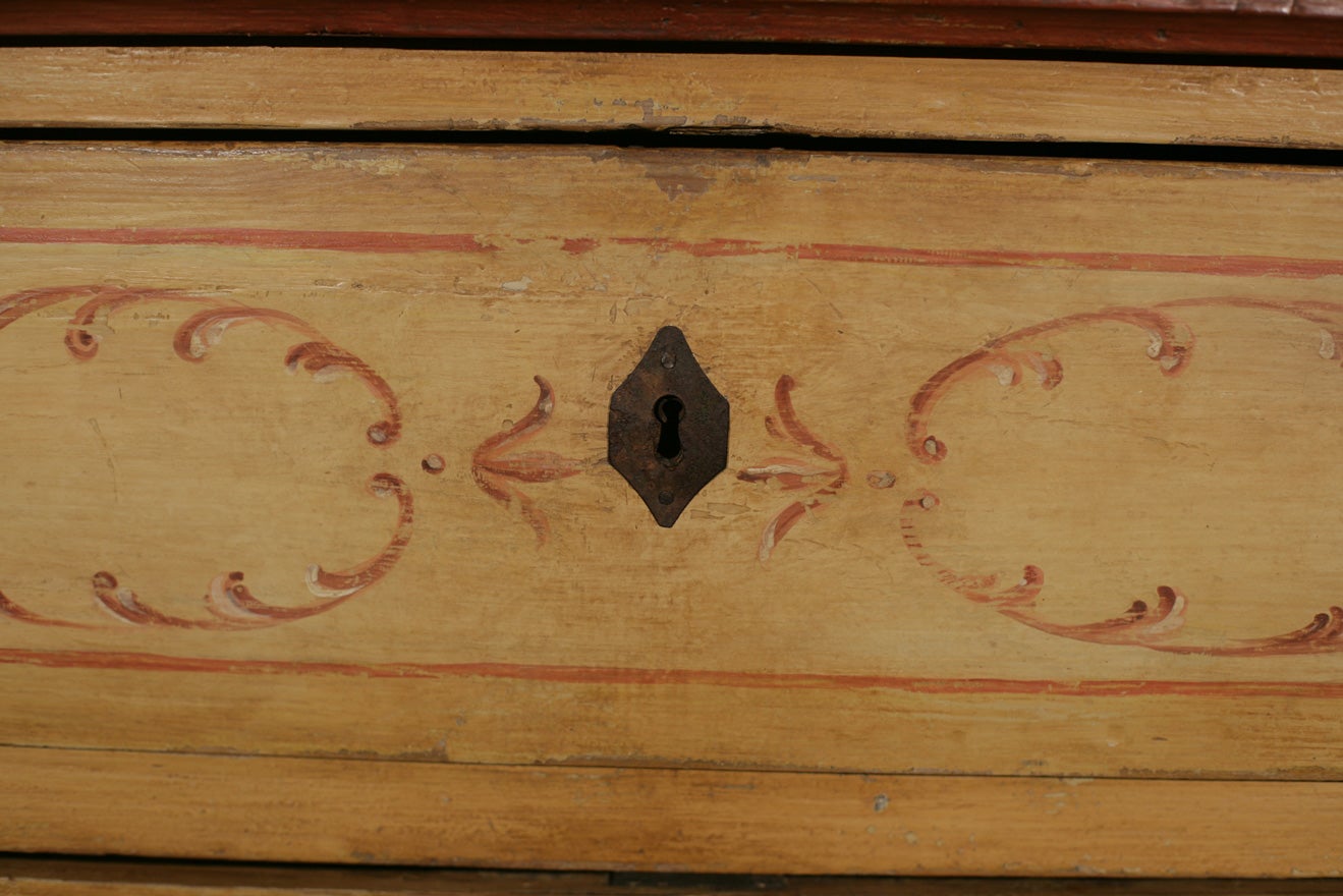 French Provincial Painted Dresser 4