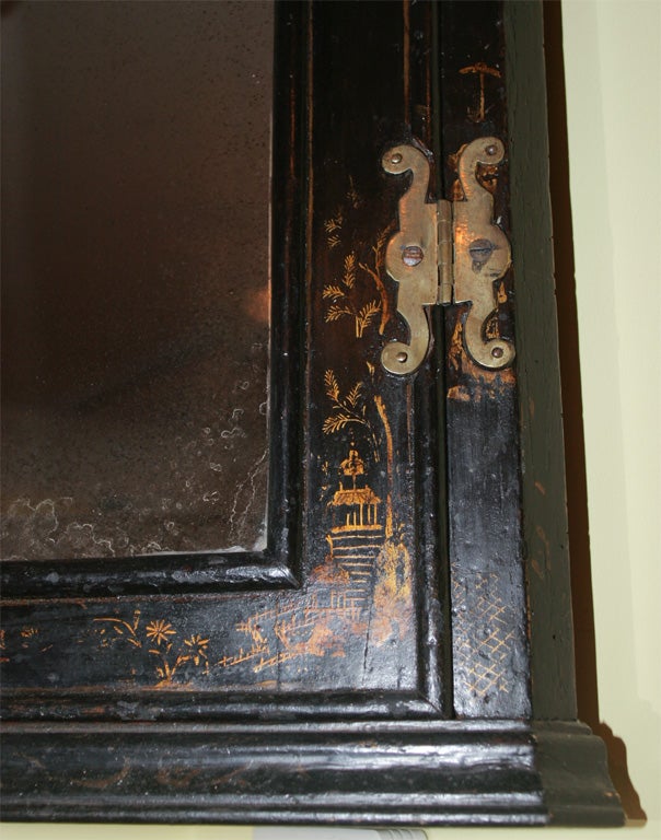 Early 18th Century Queen Anne Period Black Japanned Hanging Corner Cabinet. English, Circa 1710 For Sale