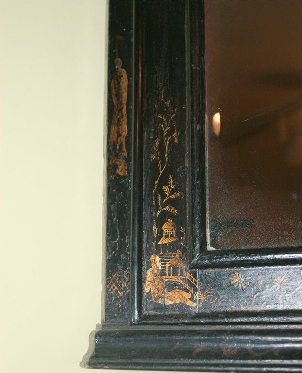 Queen Anne Period Black Japanned Hanging Corner Cabinet. English, Circa 1710 For Sale 1