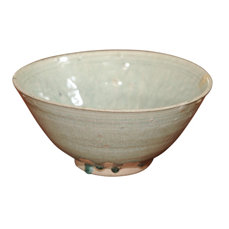 14th - 15th Century Thai Celadon Green Glazed Pottery Bowl