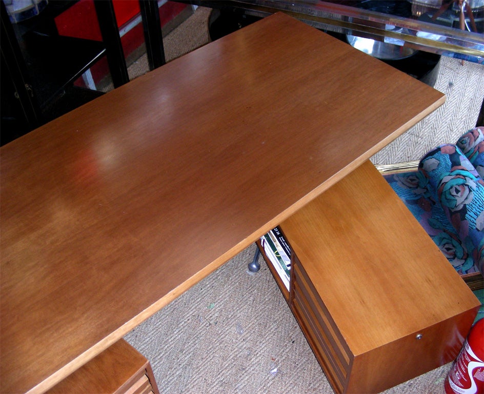 1960s Desk by Osvaldo Borsani for Tecno For Sale 3