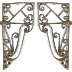 PAIR of Large Iron Wall Brackets PAIR of Large Iron Wall Brackets
