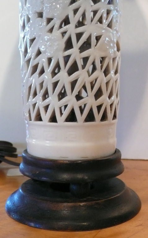 Reticulated Porcelain Chinese Lamp 3