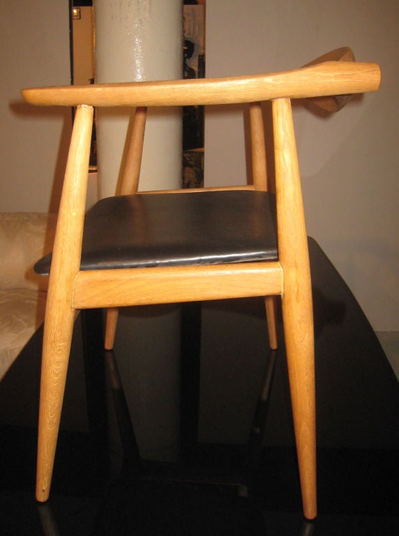 Vintage Hans Wegner Sessel (Moderne der Mitte des Jahrhunderts) im Angebot