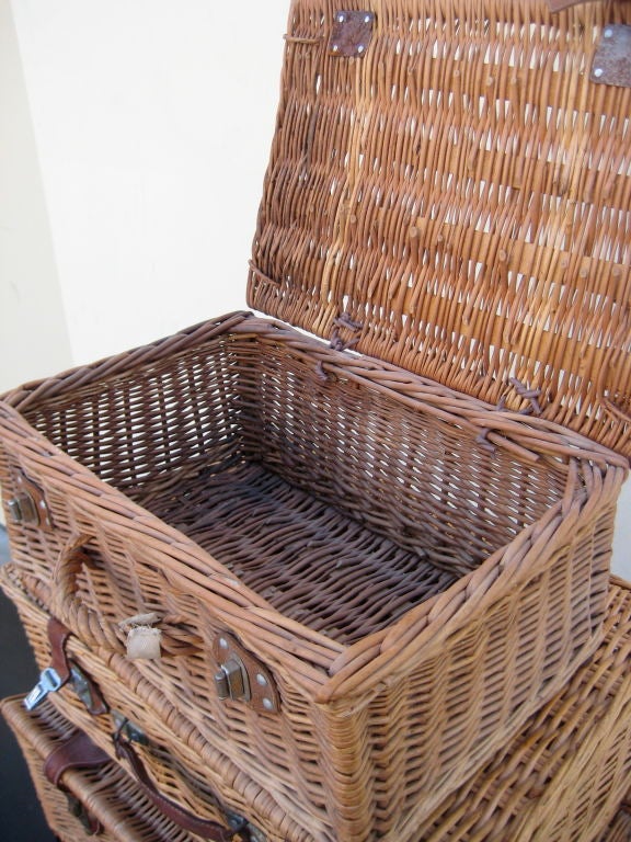 Wicker Charming Set of Three French Picnic Baskets