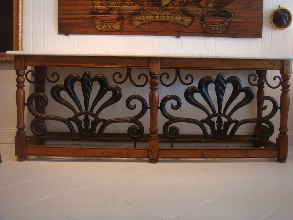 English Fish Monger Table