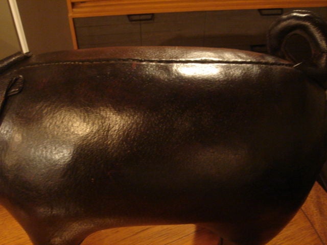 Vintage Pig Footstool by Omersa for Amercrombie & Fitch 3