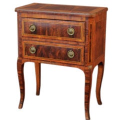 ITALIAN TRANSITIONAL WALNUT-VENEERED SMALL COMMODE