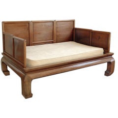 Antique A SUMPTUOUS CHINESE HUA LI LARGE DAY BED (CHUANG)