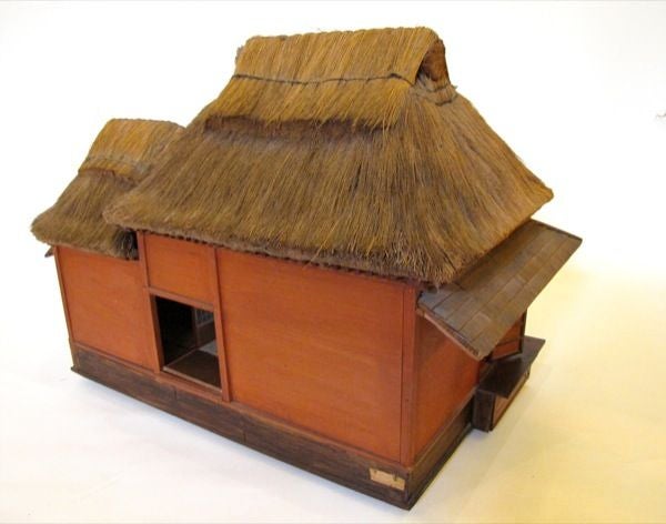 20th Century JAPANESE WOODEN MODEL OF A THATCHED HOUSE For Sale