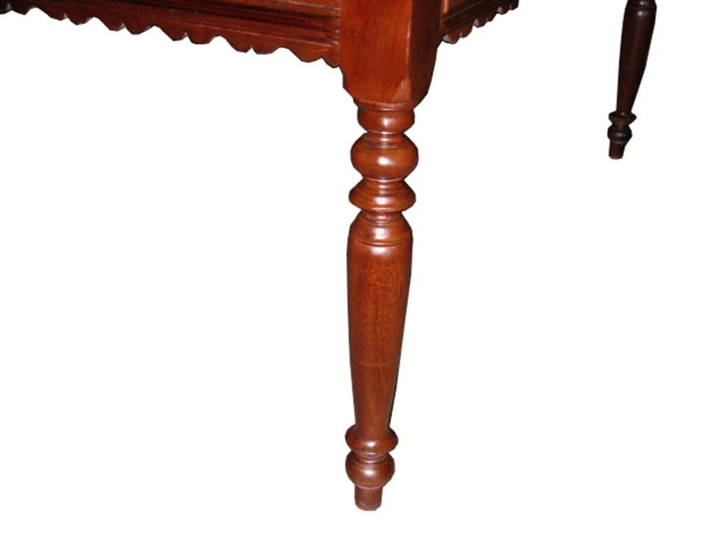 Mahogany Wood Entry Table 1