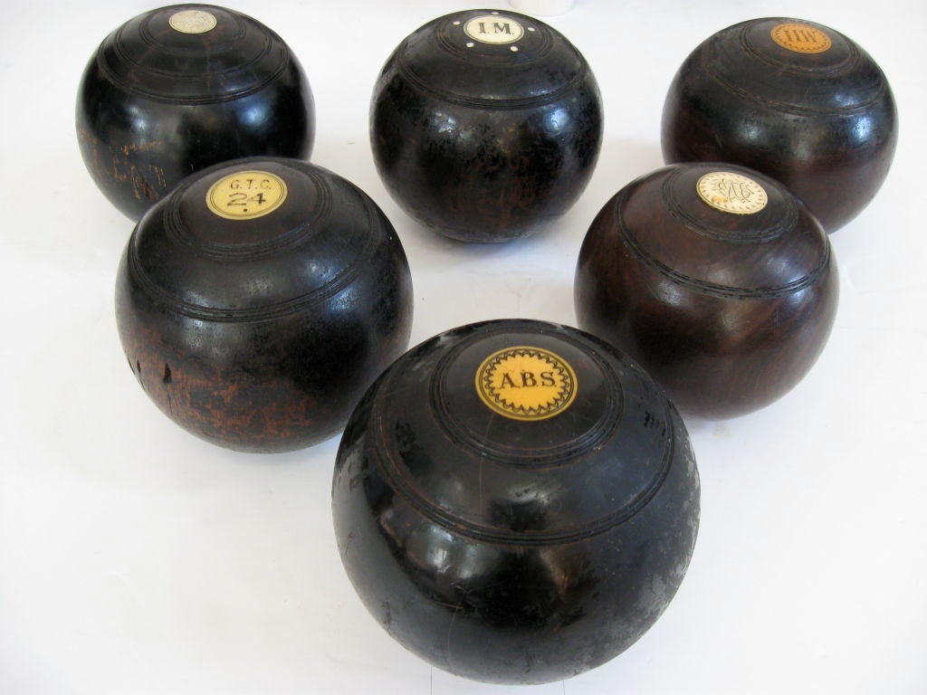 COLLECTION OF VINTAGE ENGLISH LAWN BALLS