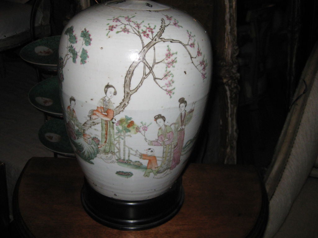 Antique Chinese Porcelain Lamp 2