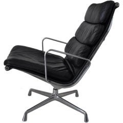 Soft Pad Lounge Chair - Eames