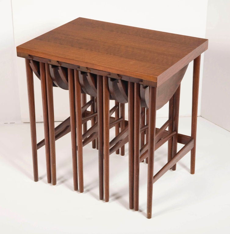 Mid-Century Modern American Nest of Occasional Tables Bertha Schaefer for M. Singer & Sons For Sale