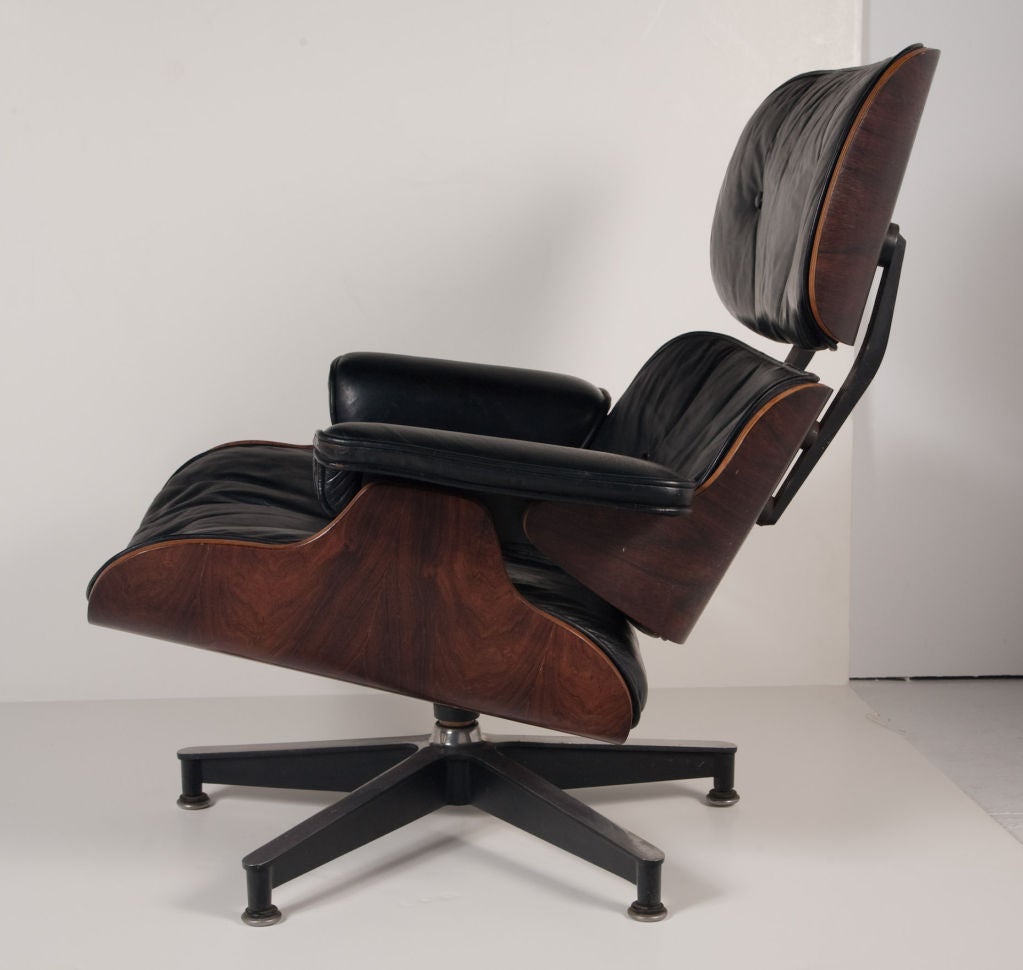 American Lounge Chair and Ottoman by Charles Eames for Herman Miller In Excellent Condition For Sale In New York, NY