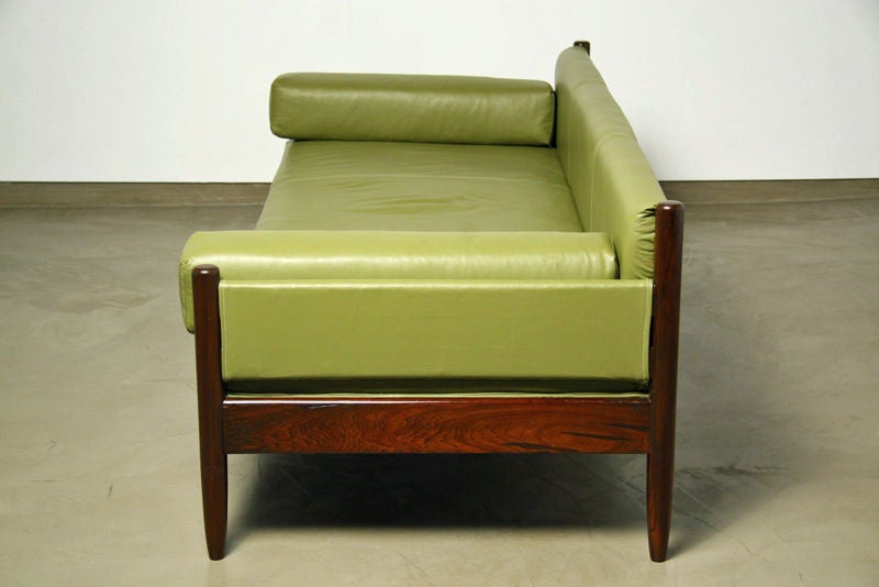 Brazilian Sergio Rodrigues Jacaranda daybed for OCA, Brasil
