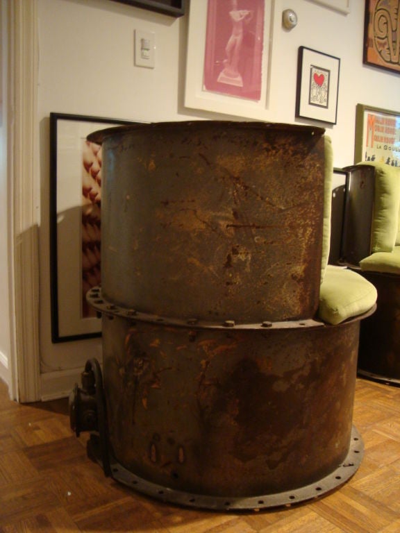 UNIQUE BARREL CHAIRS FASHIONED FROM INDUSTRIAL STEAM PIPES 3