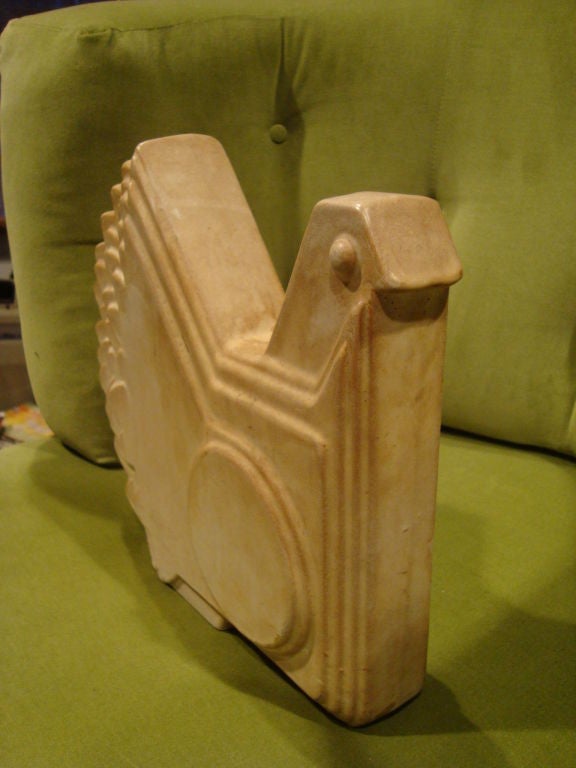 Modernistisches Keramikhühner in abstrahierter Art-Déco-Form aus Keramik im Angebot 2