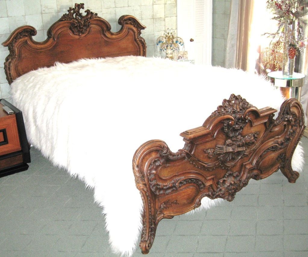Louis XV Style 19th Century Walnut Bed 4