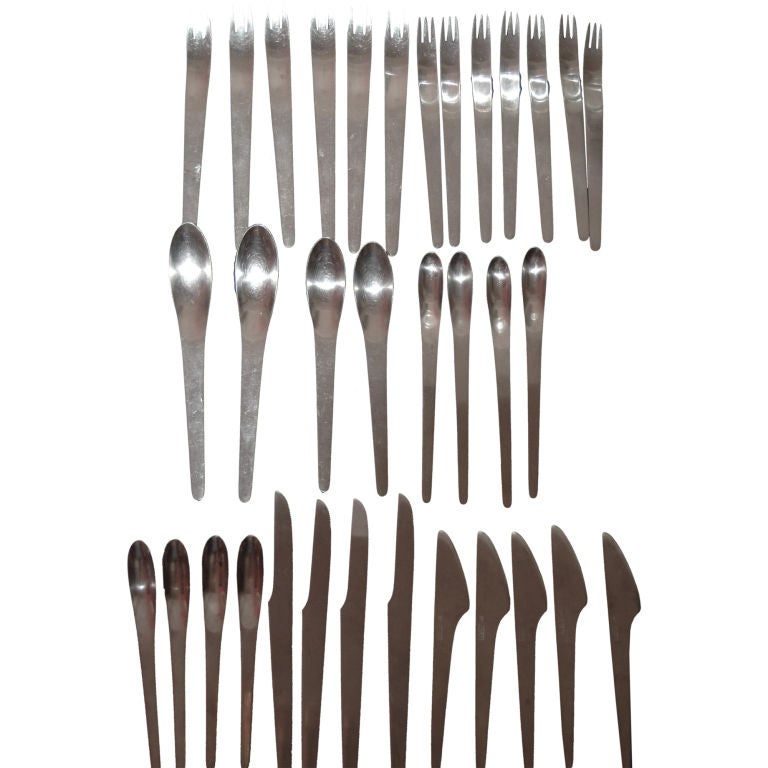 ARNE JACOBSEN  FUTURISTIC DESIGNED FLATWARE