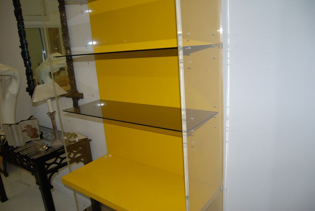 Wood MILO BAUGHMAN 1970'S LUCITE ETAGERE / SHELVING UNIT