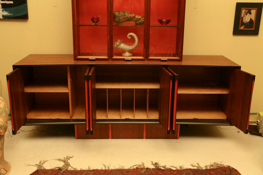 Mid-20th Century Display Cabinet by Vladimir Kagan