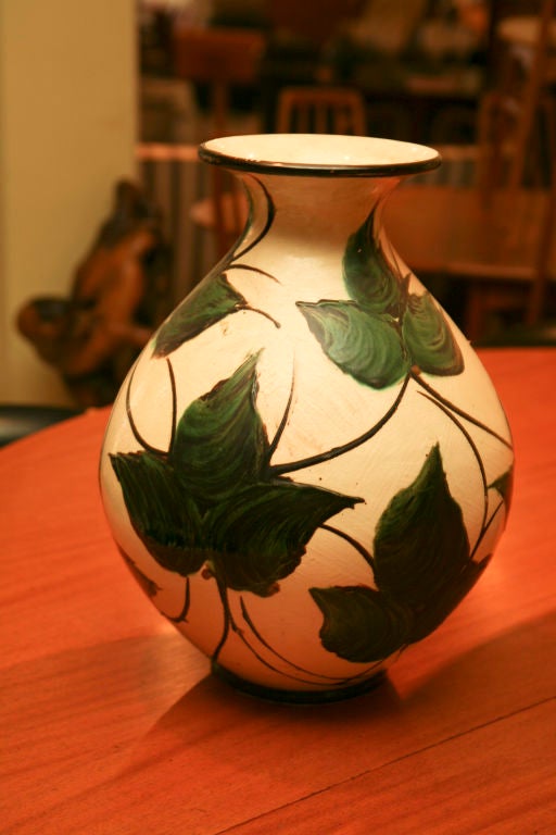 Large Kähler Pottery Vase 1
