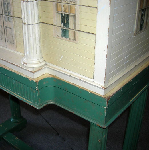 Painted Colonial Mansion Dental Cabinet by American Cabinet Co. In Good Condition In North Hollywood, CA