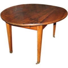 Early 19th Century Walnut Breakfast Table