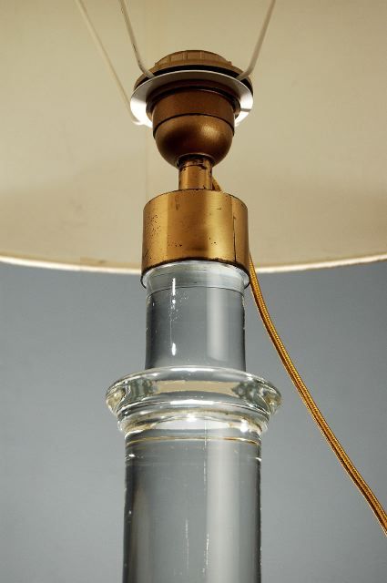 A Neoclassical Clear Glass Table Lamp