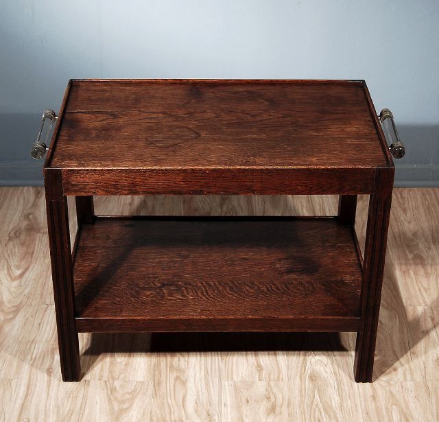 Moderne Oak Tea Table